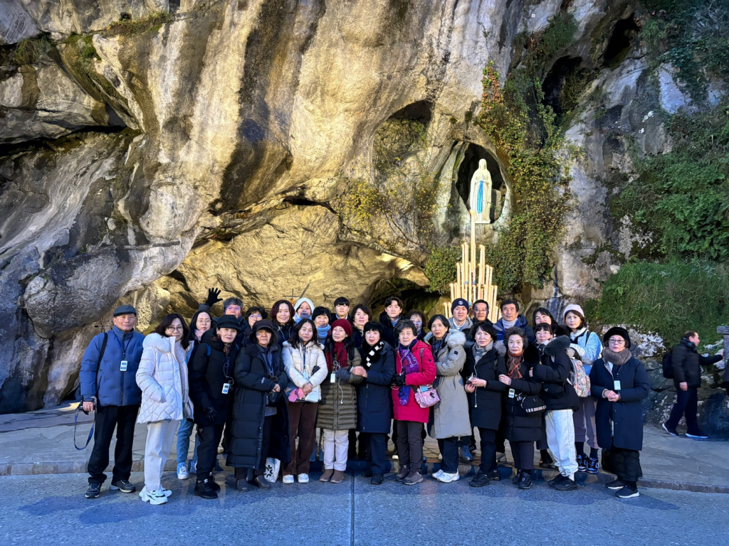 2024년 장덕동 성당 벨기에 프랑스 포르투갈 성모님 발현지 순례 11박 12일 일정으로 순레하였다  첨부파일 : 1707884292.jpg