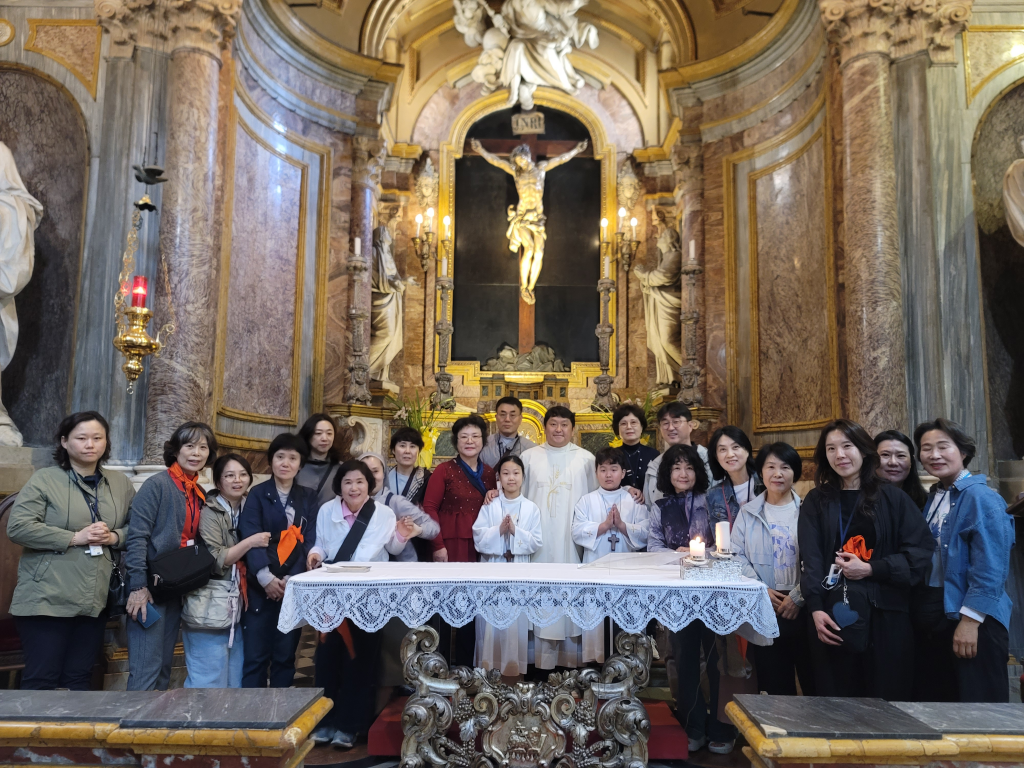 2025년 운리동 성당은 희년을 맞이하여 이태리를  10박 11일간 일정으로 순례하였다   첨부파일 : 1748831413.jpg