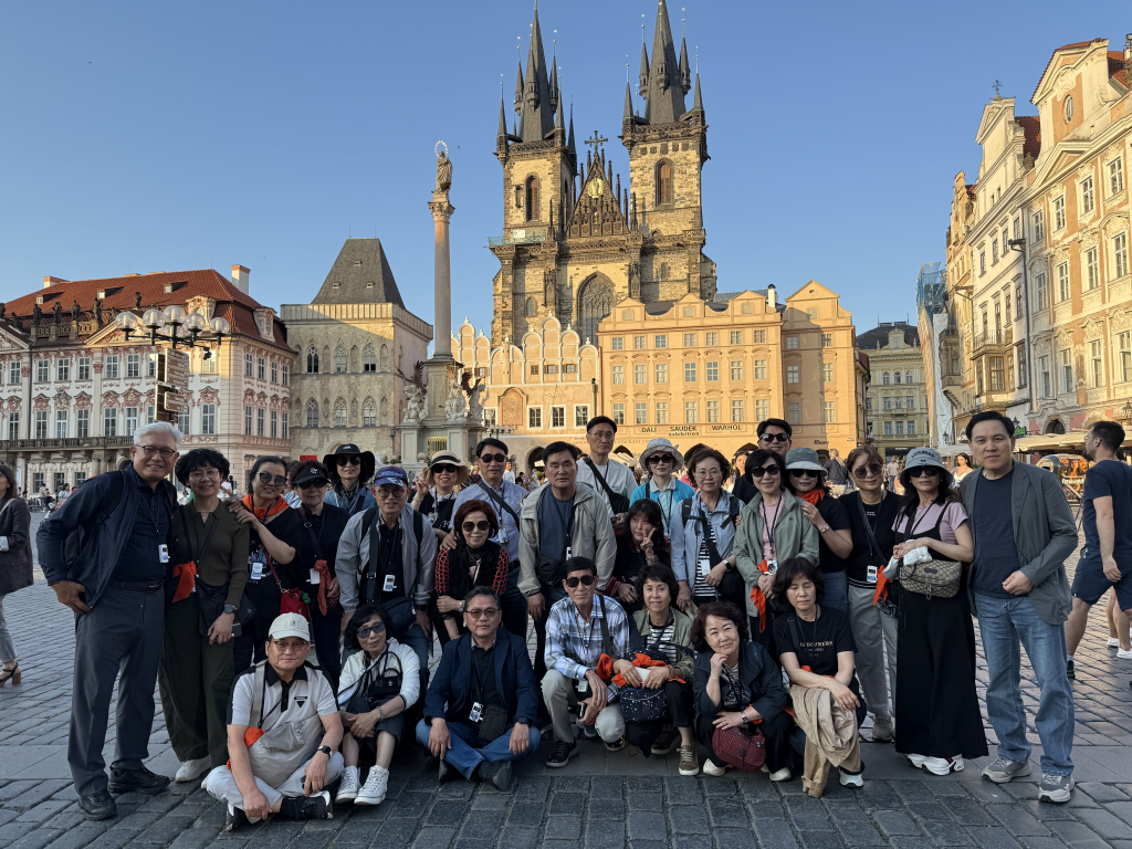 2025년 광주대교구 산수동 성당은  동유럽을  11박 12일 여정으로 순례하였다.       첨부파일 : 1751005211.jpg