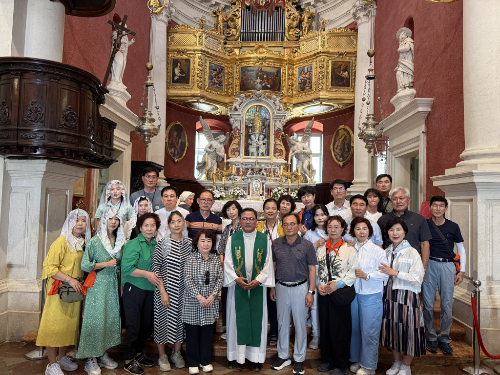 2025년 광주대교구 산수동 성당은  동유럽을  11박 12일 여정으로 순례하였다.       첨부파일 : 1751005302.jpg